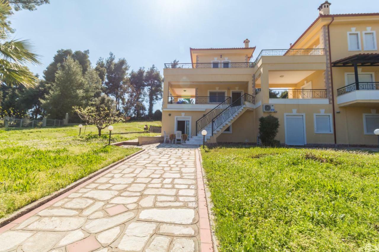 Kyrana Apartments Палиури Экстерьер фото