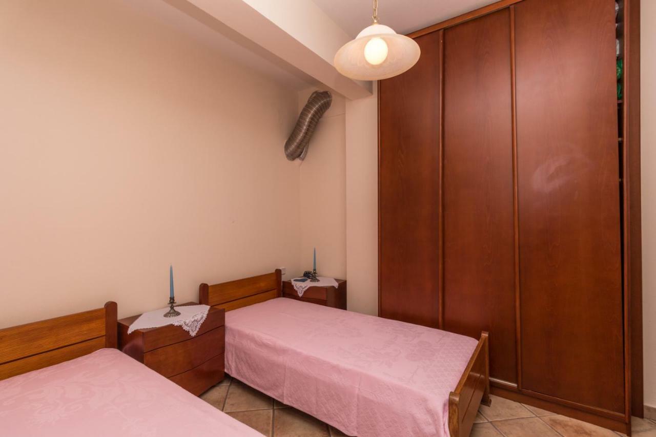 Kyrana Apartments Палиури Экстерьер фото