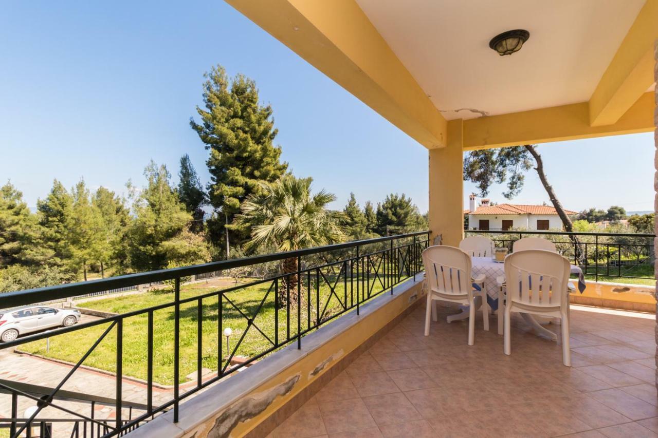 Kyrana Apartments Палиури Экстерьер фото